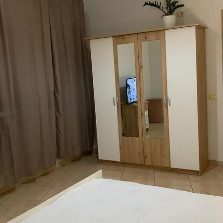 아파트 Lighthouse Spacious New Bazaar 티라나