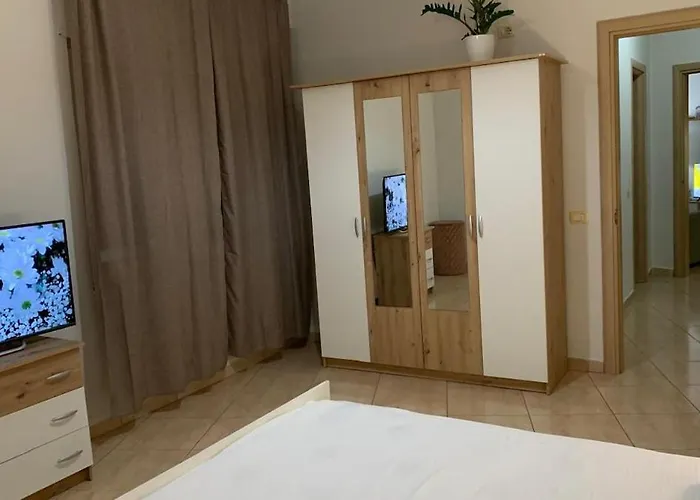 Apartment Lighthouse Spacious New Bazaar Tirana